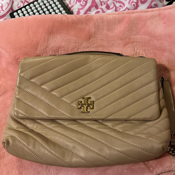 Tory Burch Kira Chevron Convertible Shoulder Bag - Picture 5 of 9
